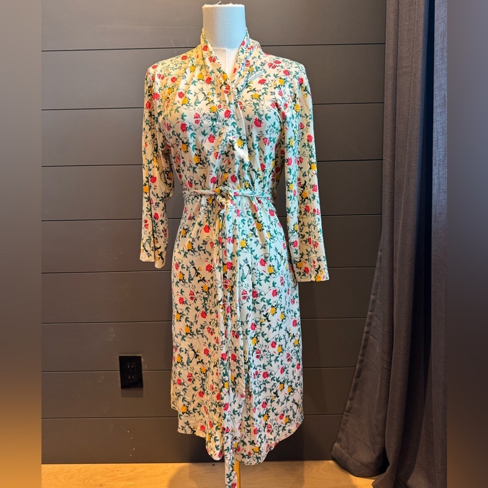Ninexis Robe NWT Floral Belted & Pockets Lightweight Spring Cottagecore Feminine